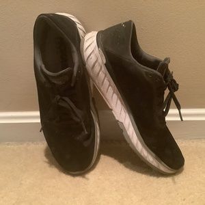 Hoka Cavu 2 Tennis Shoe